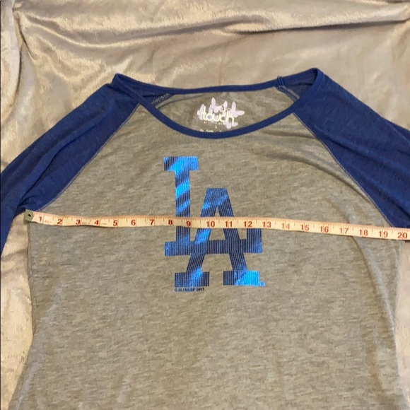 🥳🎉Host Pick🎉🥳⚾️ NWOT LA Dodgers Embellished Jersey Tee ⚾️ - Picture 10 of 11